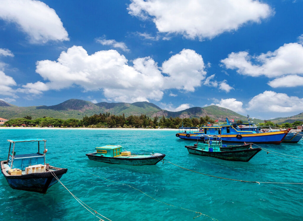 Vietnam’s Cultural Highlights & Central Coast